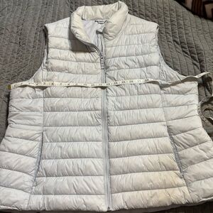 Old Navy Active white vest